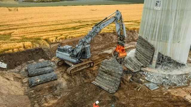 Rückbau eines Silofundaments am Feldrand